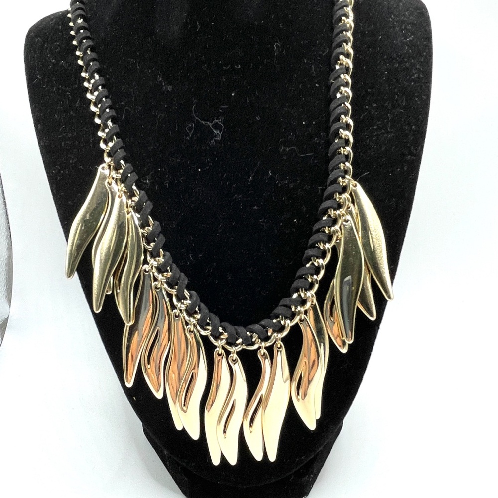Bohemian Lovemark Chain Metal Leaf Fringe Necklace NWT